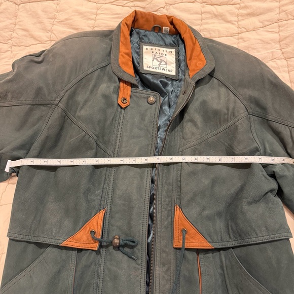 Vintage Women’s 100% Leather Jacket Oversized 90s Coat - Picture 9 of 10